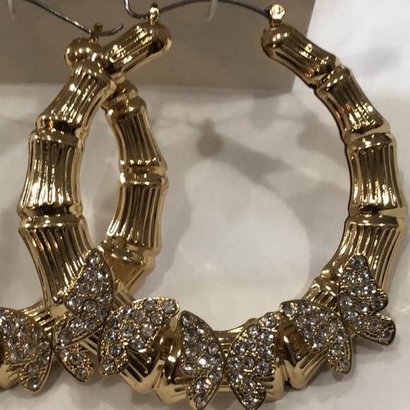 Gold plated pave butterfly adorned bamboo style oversized hoop earrings new - Picture 5 of 10